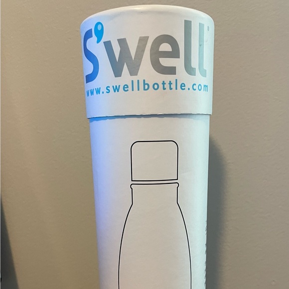 S’well 17oz NIB Blue Alligator finish (exotics finish) - Picture 3 of 3